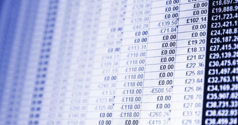 Foglio di calcolo Excel su un computer portatile — trucchi e consigli
